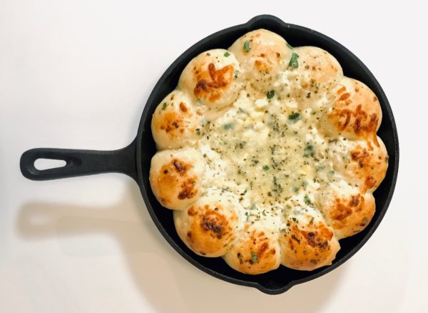 Cheesy Garlic Knots