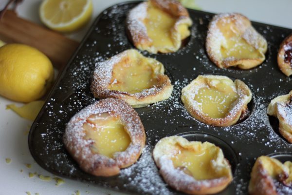 Mini Dutch Pancakes with Lemon Curd